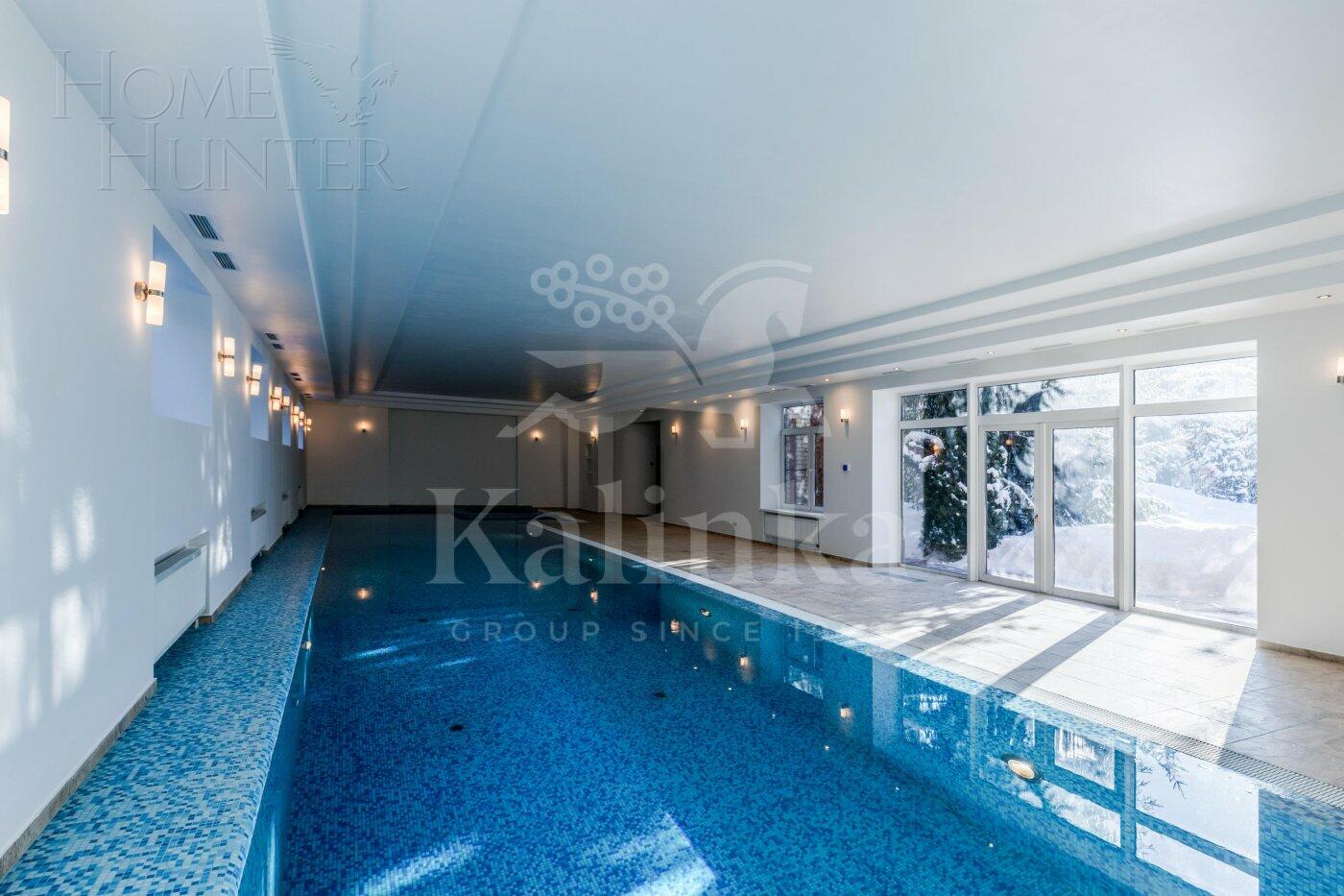 2-этажный коттедж 1 378 м² с отделкой