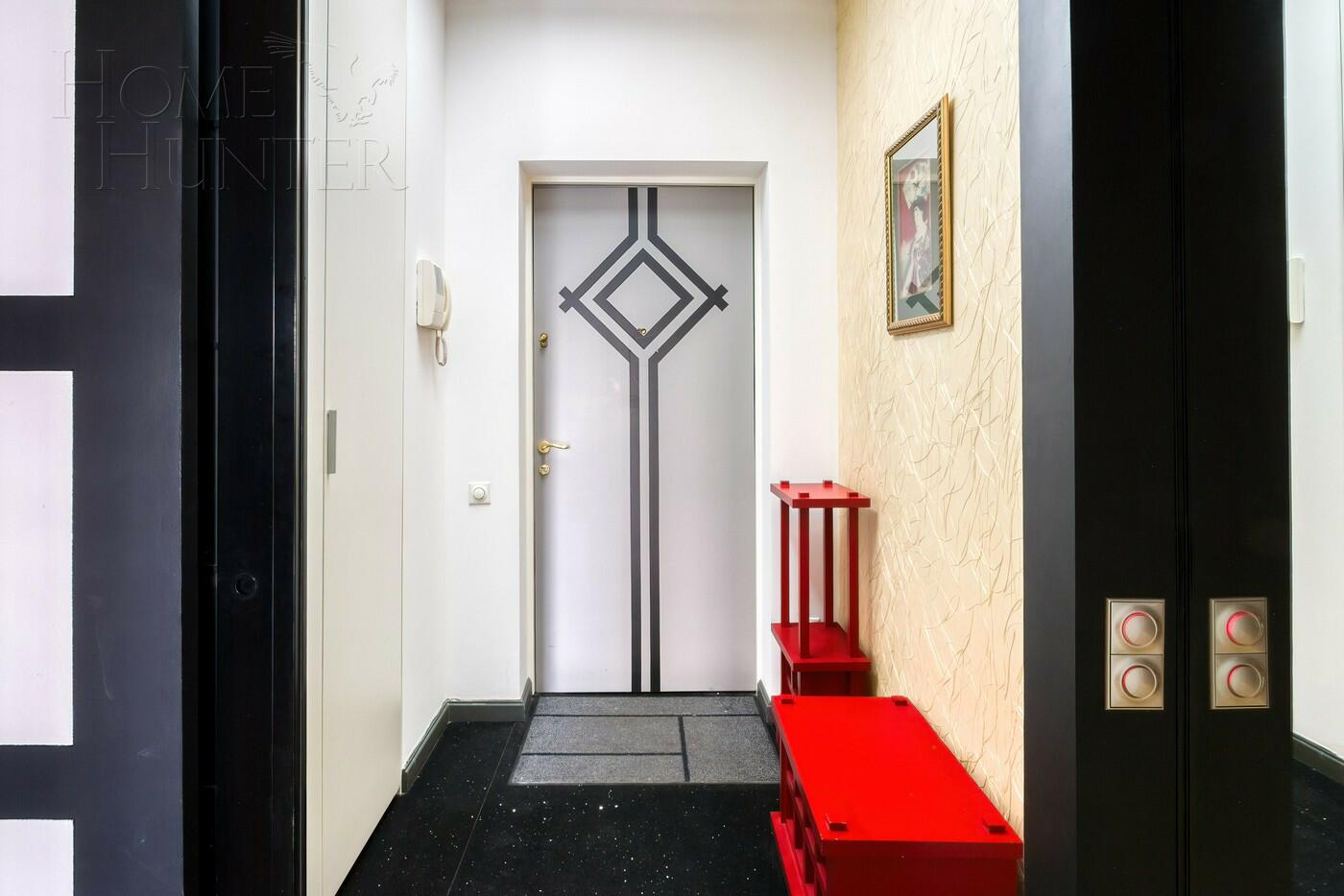 3-КОМН. КВАРТИРА С ОТДЕЛКОЙ 130 М² НА 2 ЭТАЖЕ