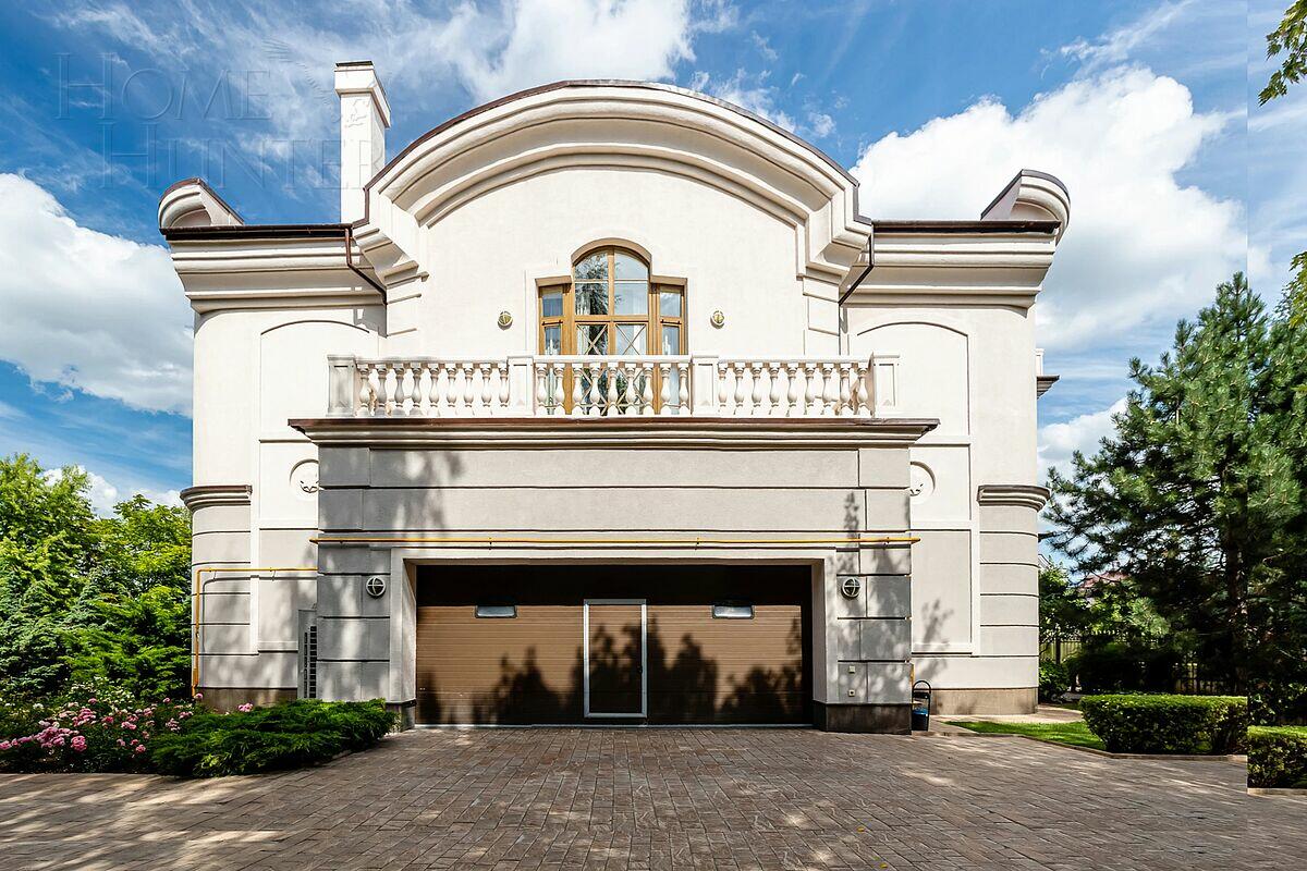 2-этажный коттедж 643 м² с отделкой