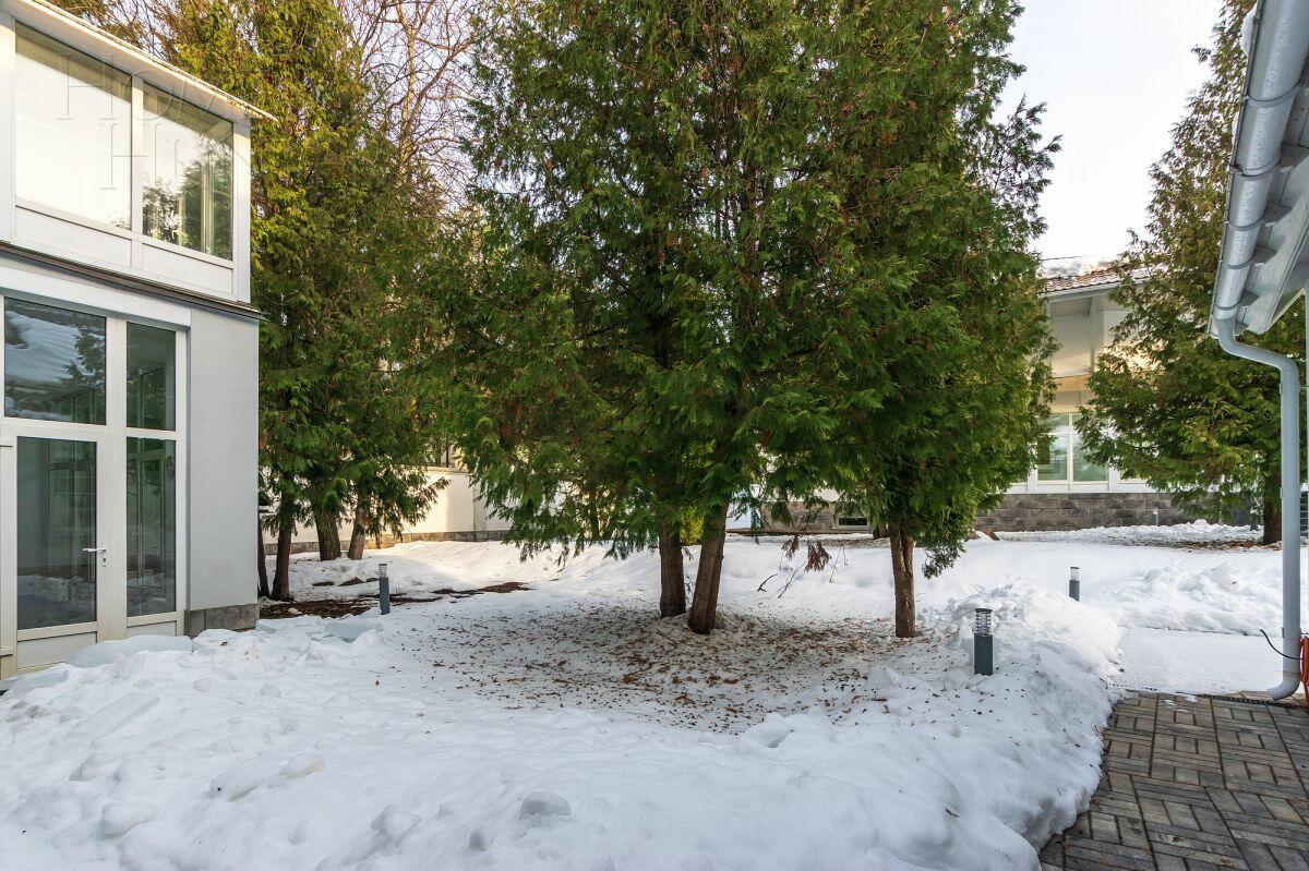 2-этажный коттедж 738 м² с отделкой