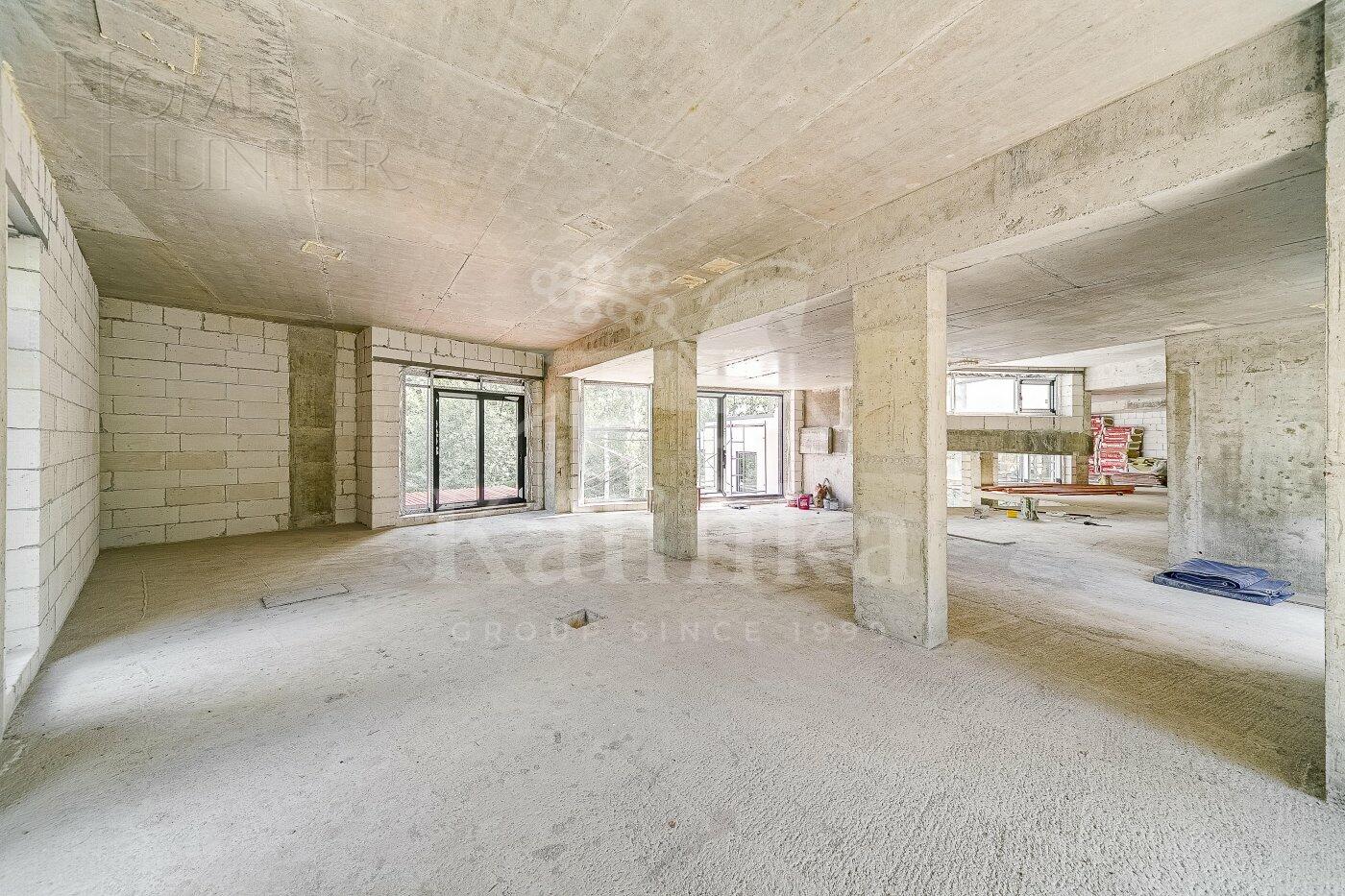 2-этажный коттедж 1 400 м² без отделки