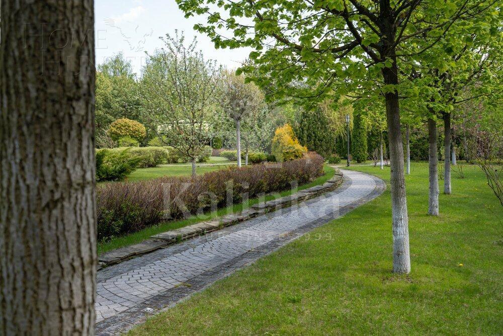 2-этажный коттедж 980 м² с отделкой