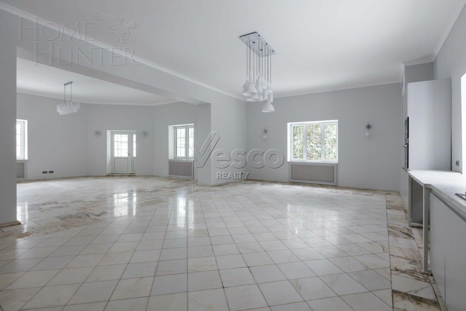 2-этажный коттедж 738 м² с отделкой