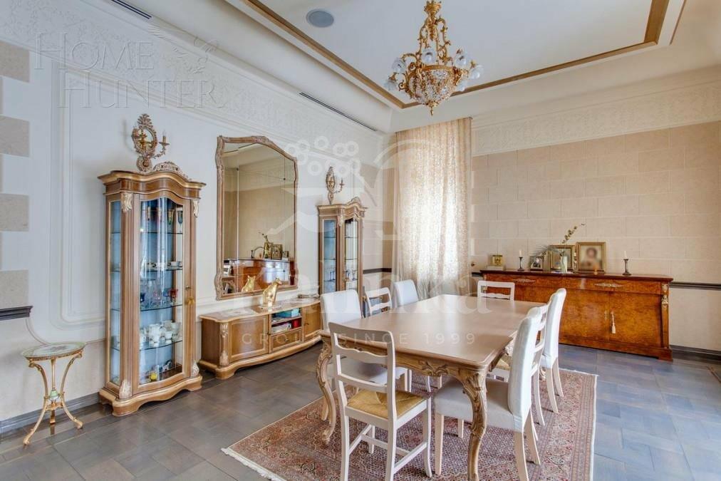 2-этажный коттедж 980 м² с отделкой