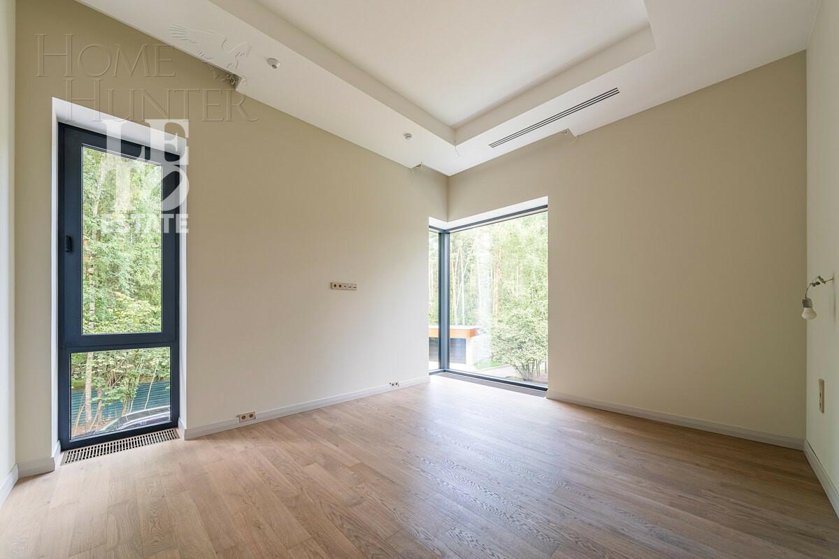 3-этажный коттедж 380 м² с отделкой