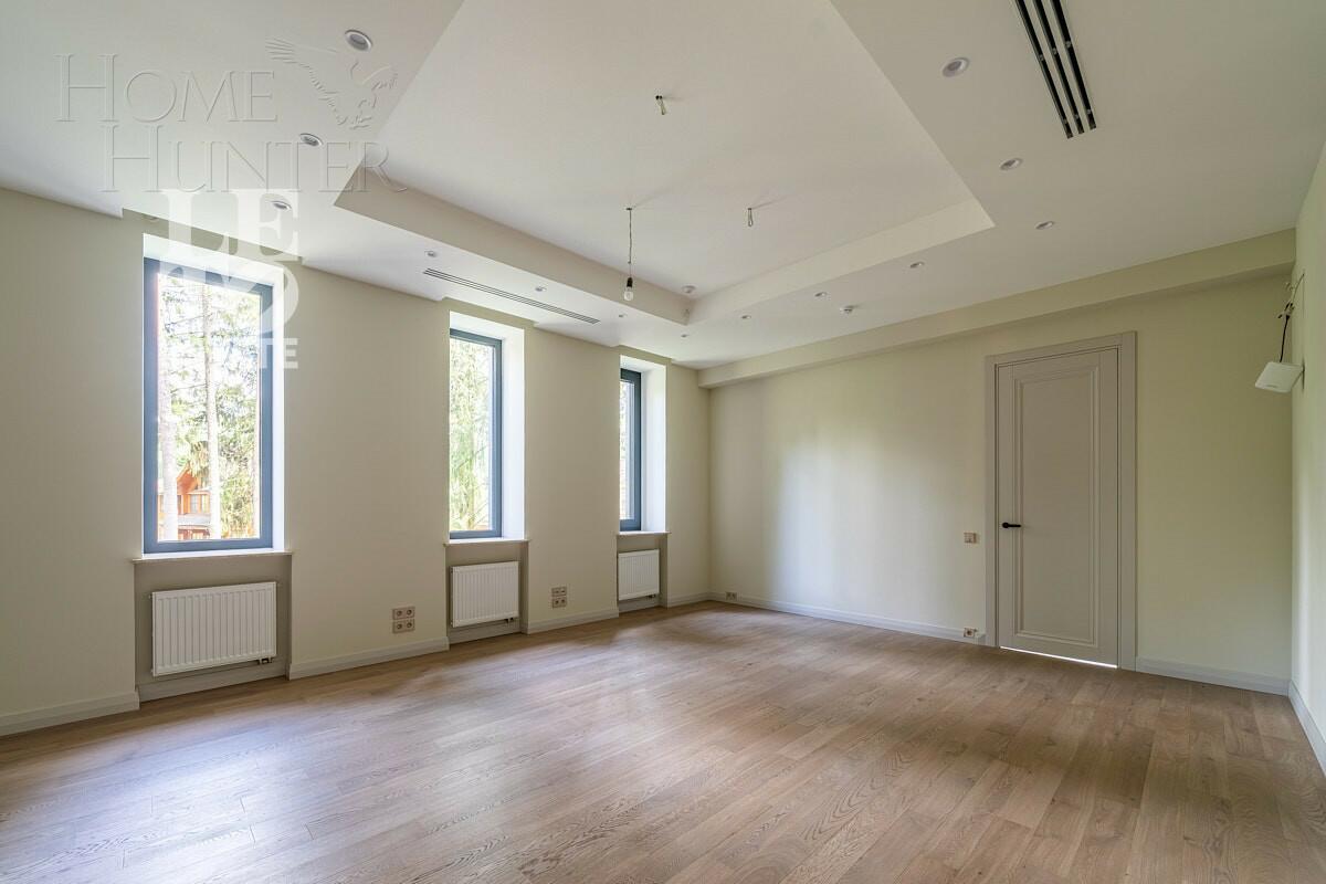 3-этажный коттедж 380 м² с отделкой