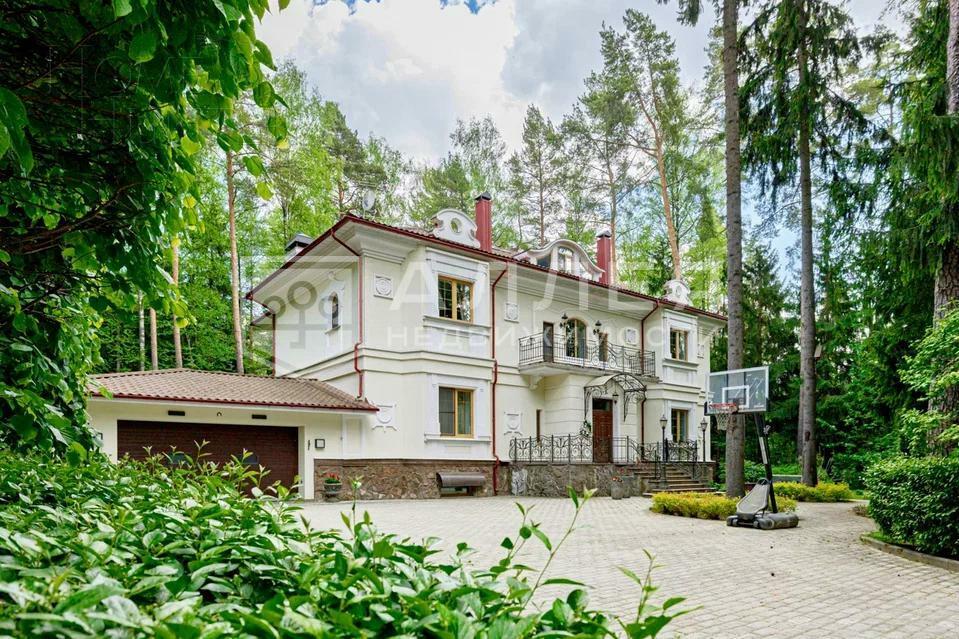 2-этажный коттедж 708 м² с отделкой