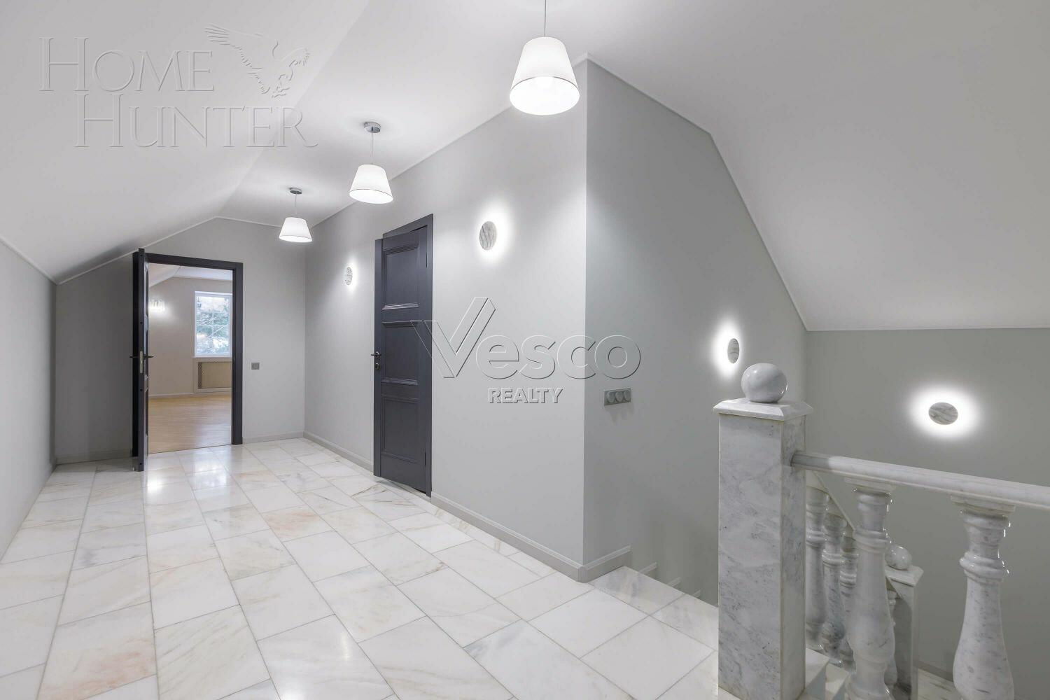 2-этажный коттедж 738 м² с отделкой