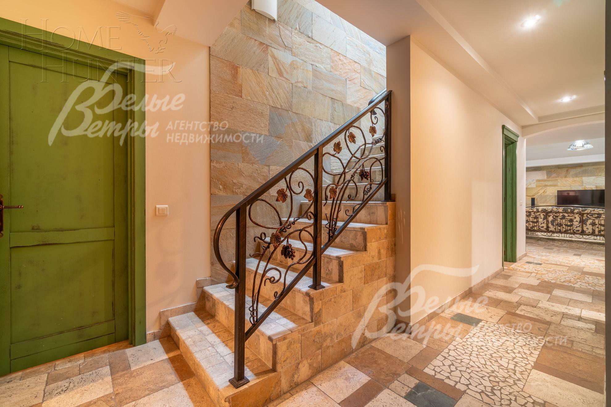 2-этажный коттедж 595 м² с отделкой