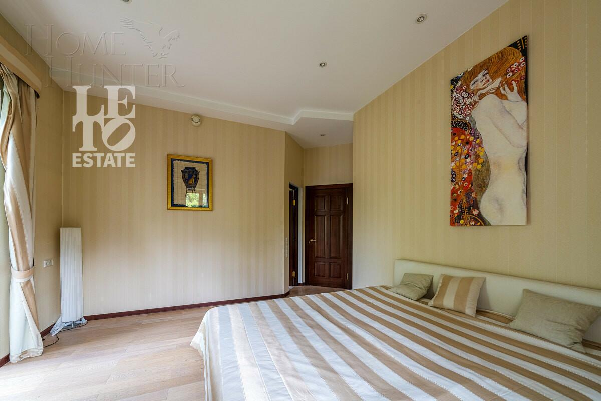 2-этажный коттедж 650 м² с отделкой