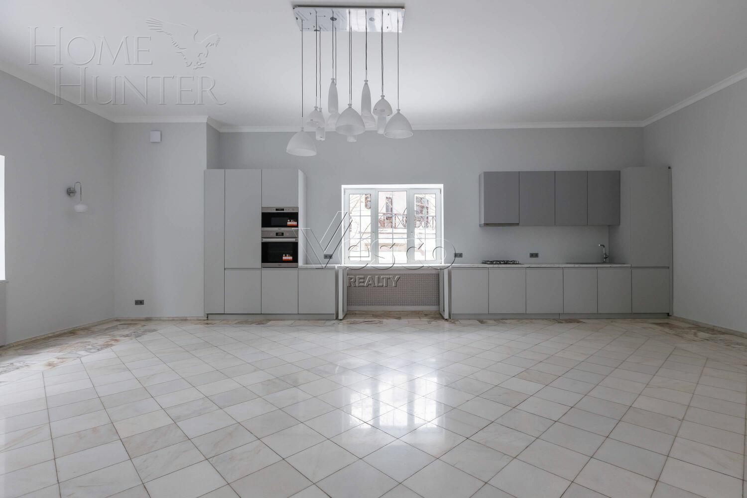 2-этажный коттедж 738 м² с отделкой