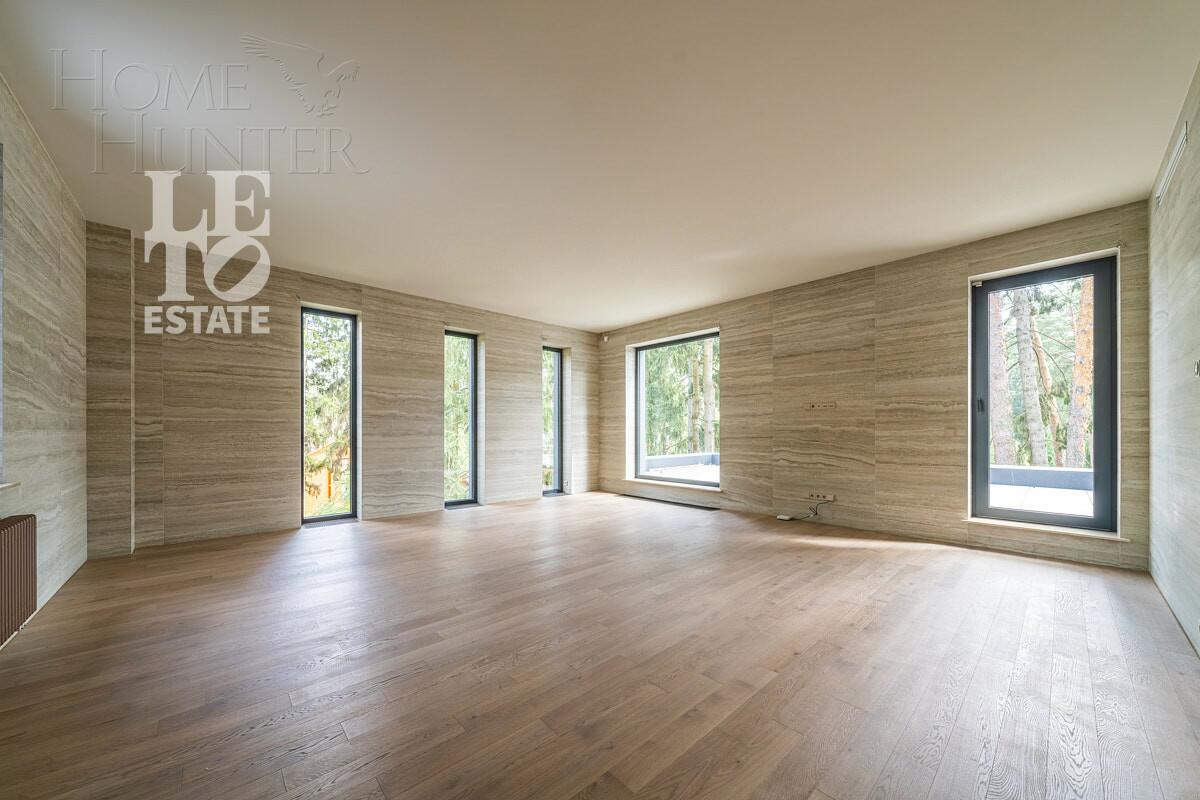 3-этажный коттедж 380 м² с отделкой