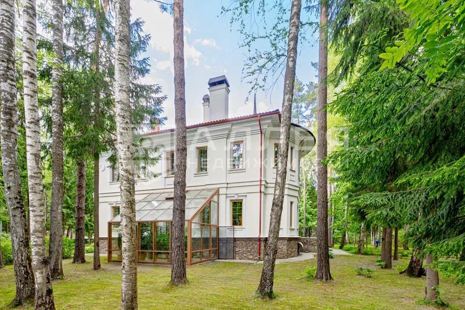 2-этажный коттедж 708 м² с отделкой