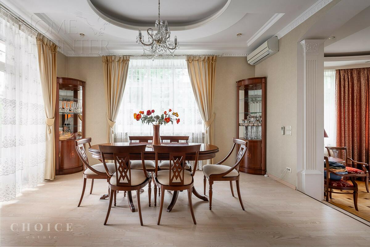 2-этажный коттедж 284.2 м² с отделкой