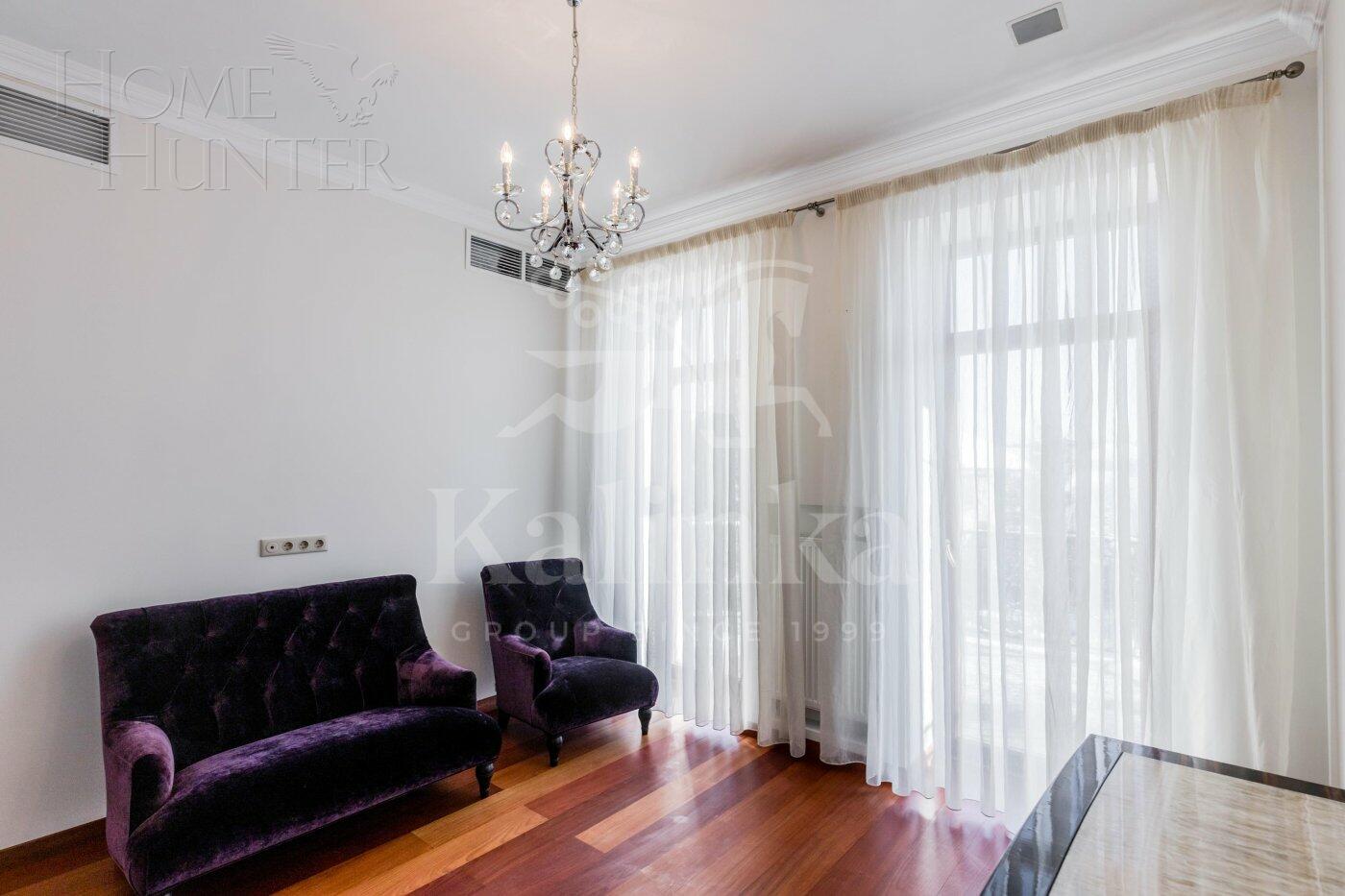 2-этажный коттедж 1 378 м² с отделкой