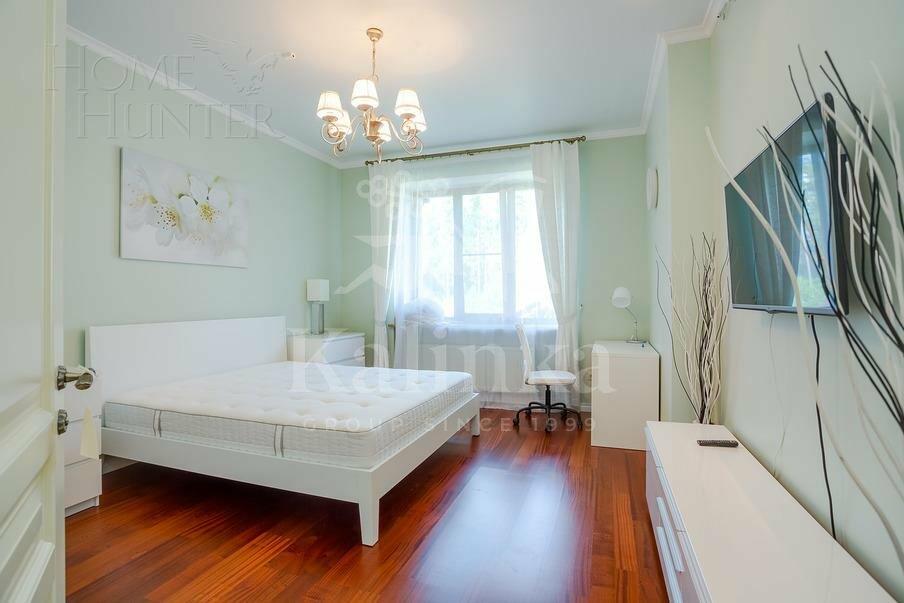 3-этажный коттедж 500 м² с отделкой