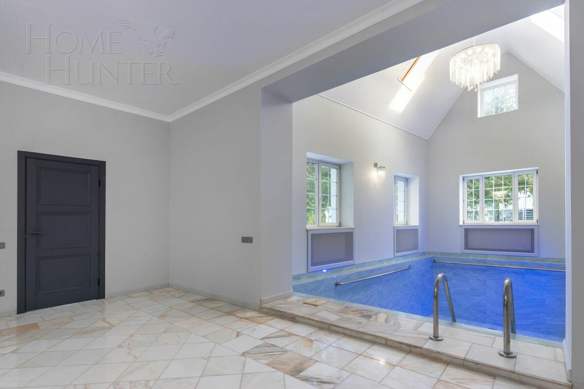 2-этажный коттедж 738 м² с отделкой