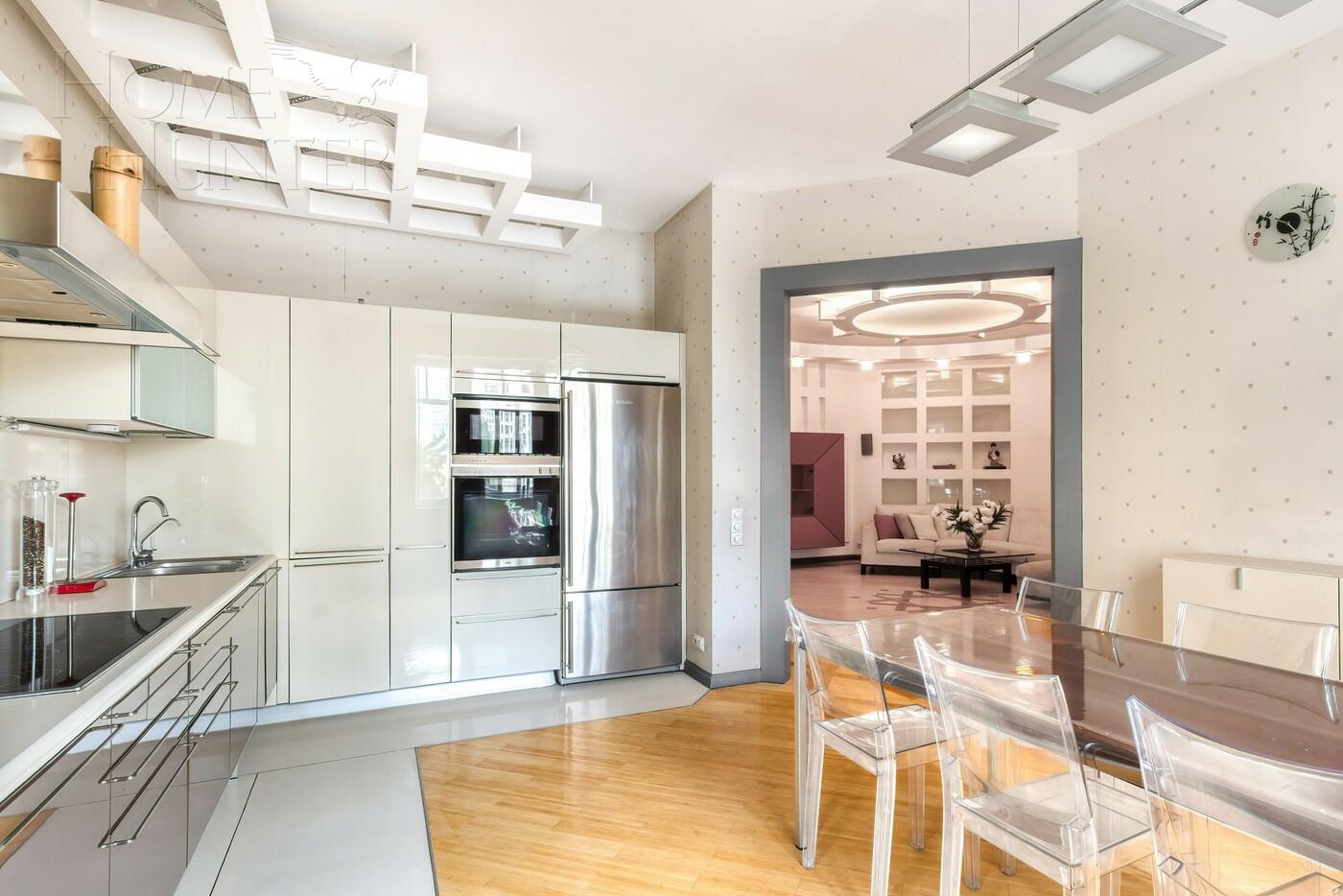 3-КОМН. КВАРТИРА С ОТДЕЛКОЙ 130 М² НА 2 ЭТАЖЕ