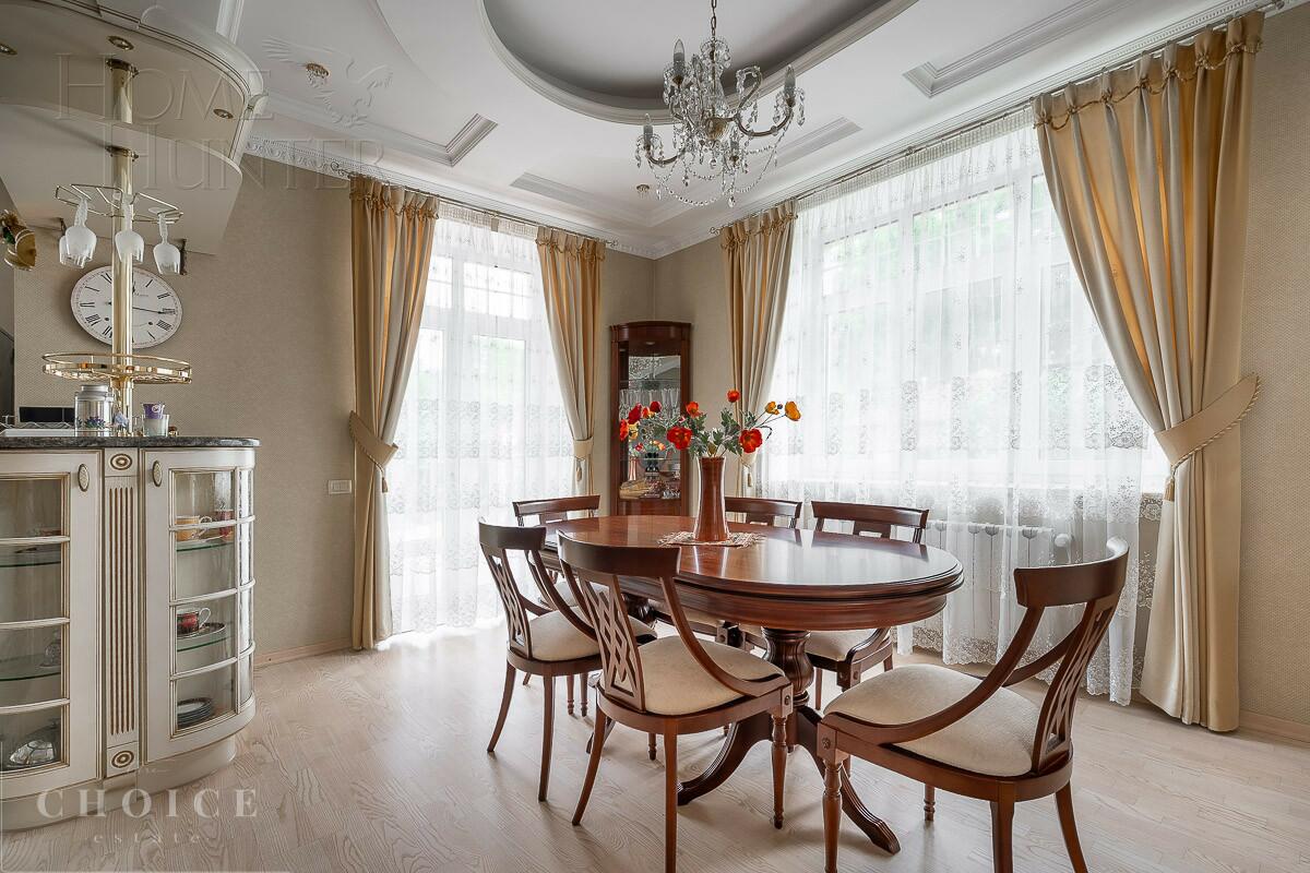 2-этажный коттедж 284.2 м² с отделкой