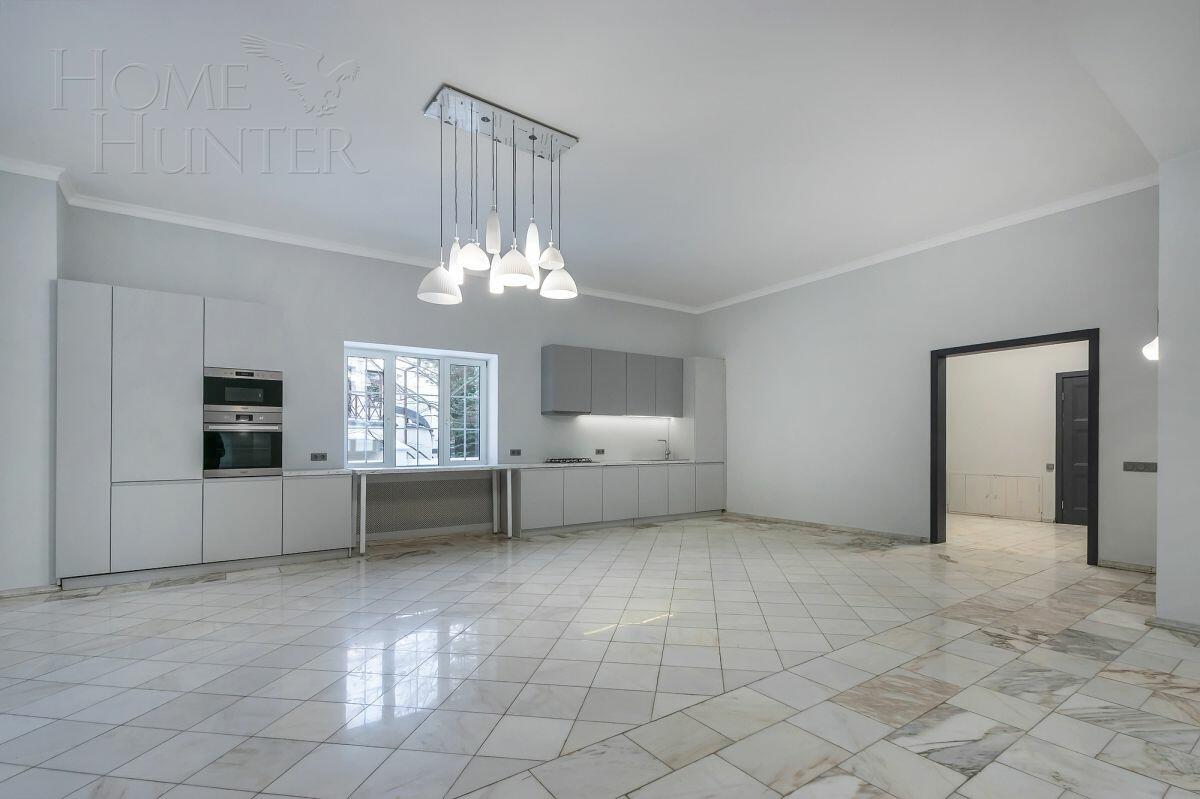 2-этажный коттедж 738 м² с отделкой