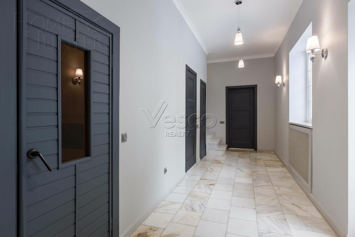 2-этажный коттедж 738 м² с отделкой