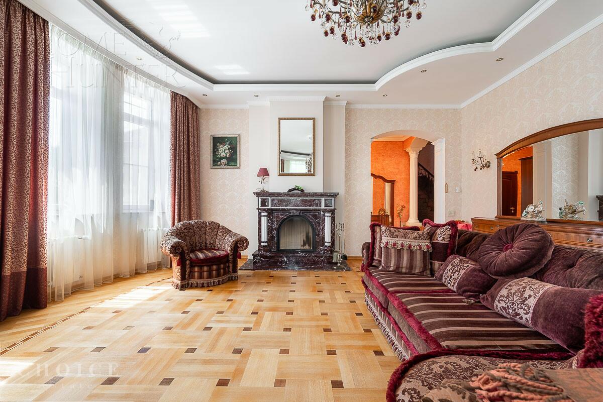 2-этажный коттедж 284.2 м² с отделкой