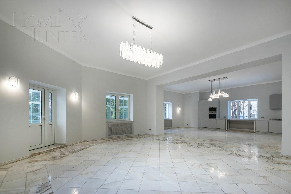 2-этажный коттедж 738 м² с отделкой