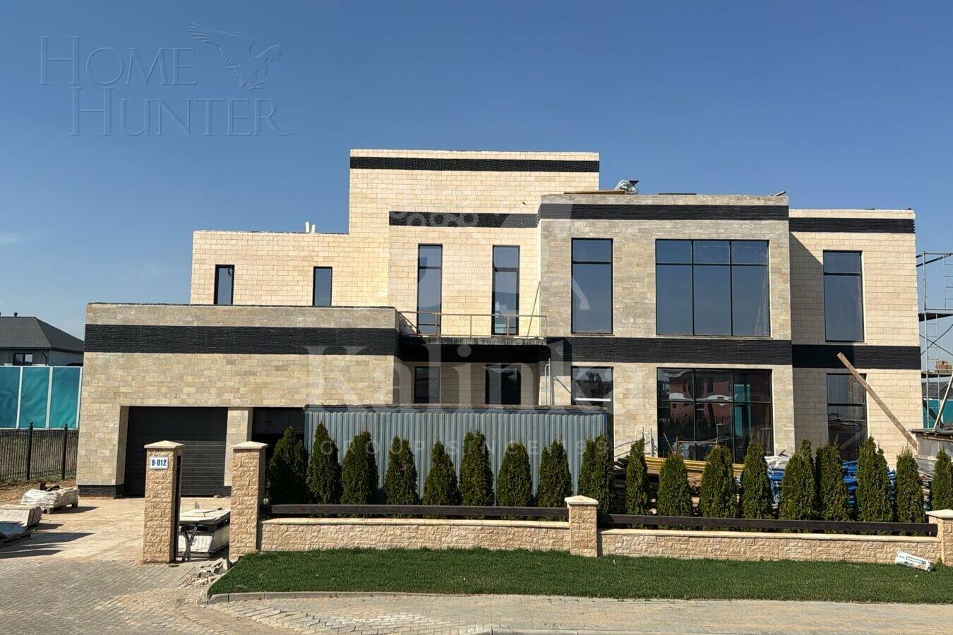 2-этажный коттедж 830 м² без отделки