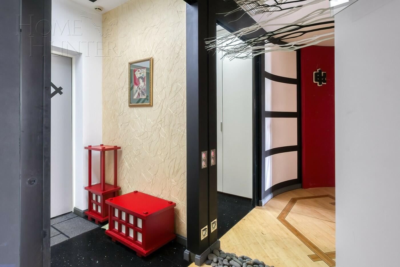 3-КОМН. КВАРТИРА С ОТДЕЛКОЙ 130 М² НА 2 ЭТАЖЕ