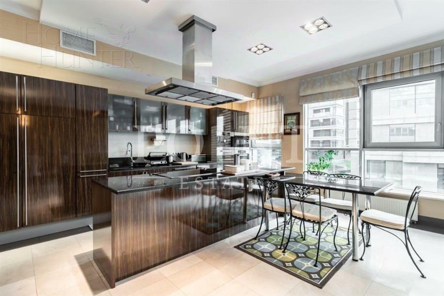 5-КОМН. КВАРТИРА С ОТДЕЛКОЙ 290 М² НА 2 ЭТАЖЕ