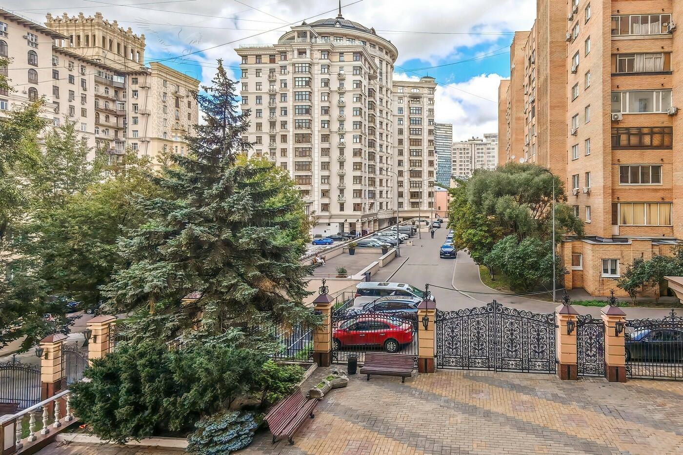 3-КОМН. КВАРТИРА С ОТДЕЛКОЙ 130 М² НА 2 ЭТАЖЕ