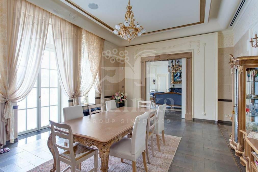 2-этажный коттедж 980 м² с отделкой