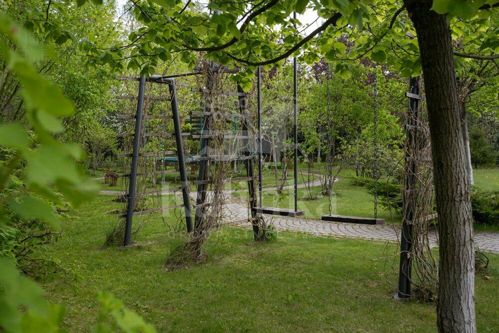 2-этажный коттедж 980 м² с отделкой