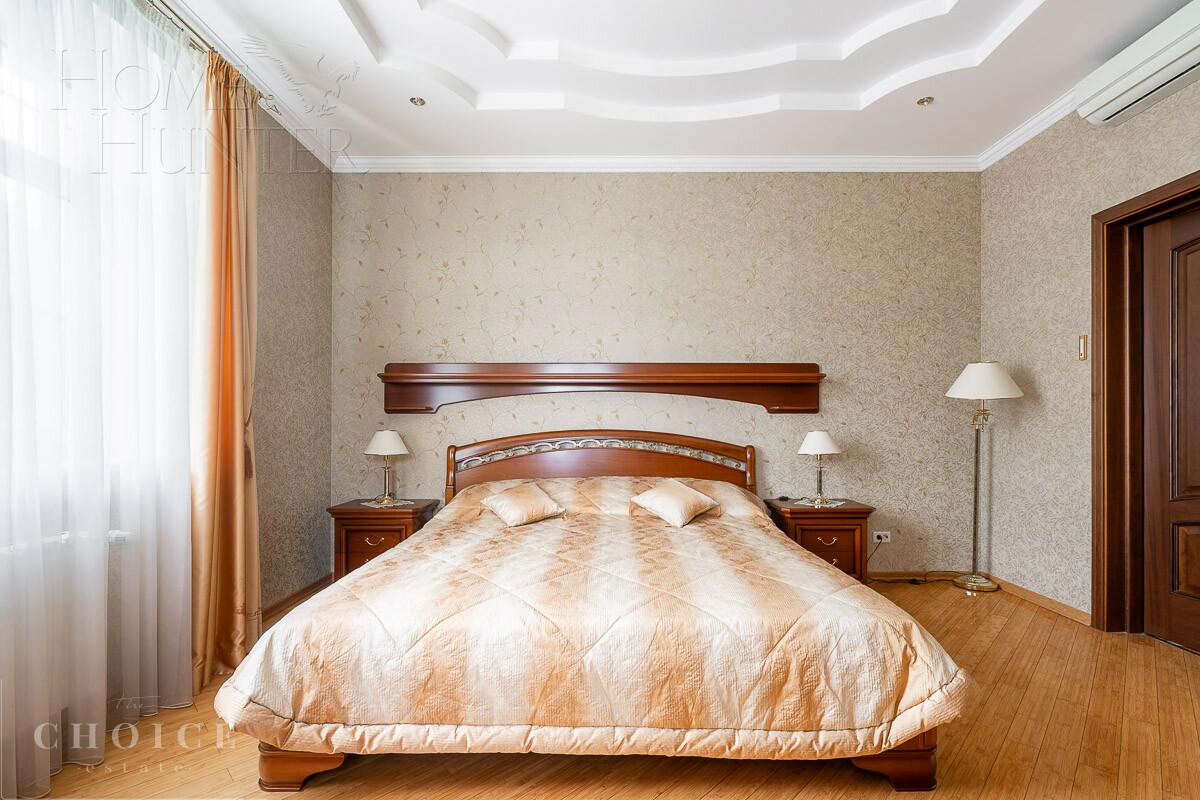 2-этажный коттедж 284.2 м² с отделкой