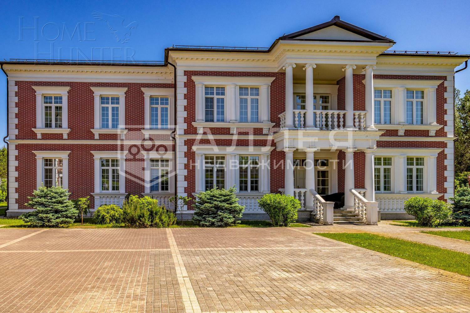 2-этажный коттедж 1 400 м² с отделкой