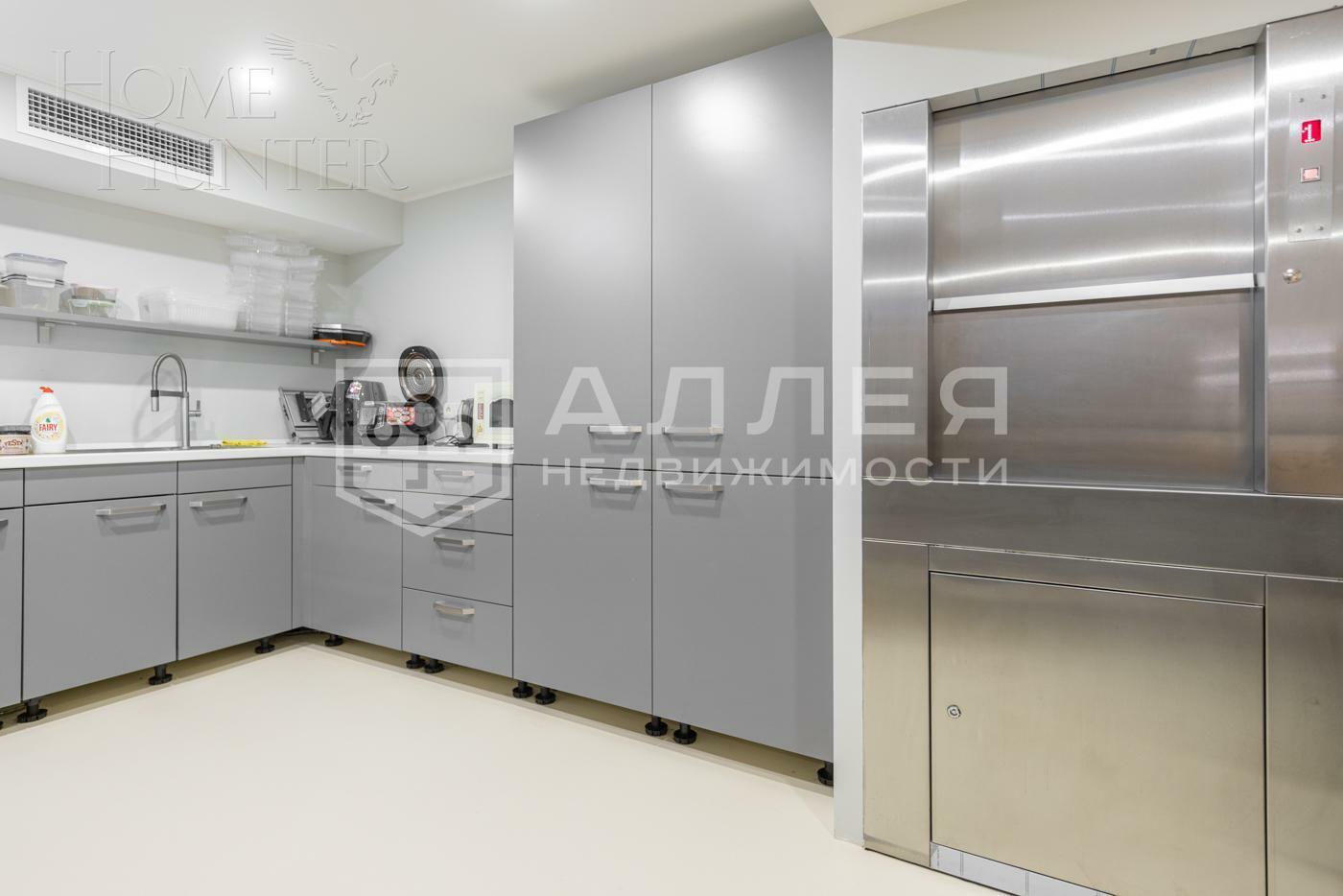 2-этажный коттедж 1 400 м² с отделкой