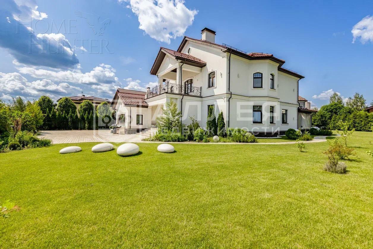 2-этажный коттедж 550 м² с отделкой