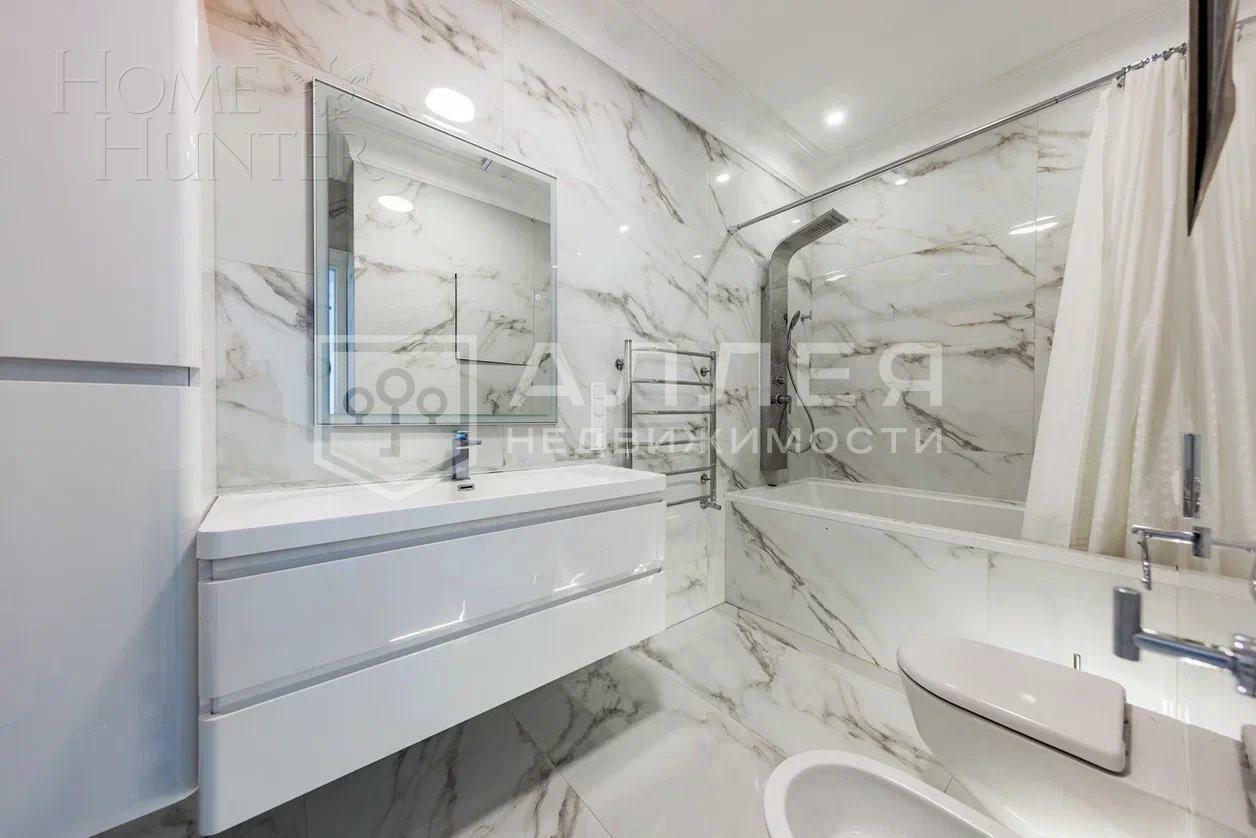 2-этажный коттедж 550 м² с отделкой