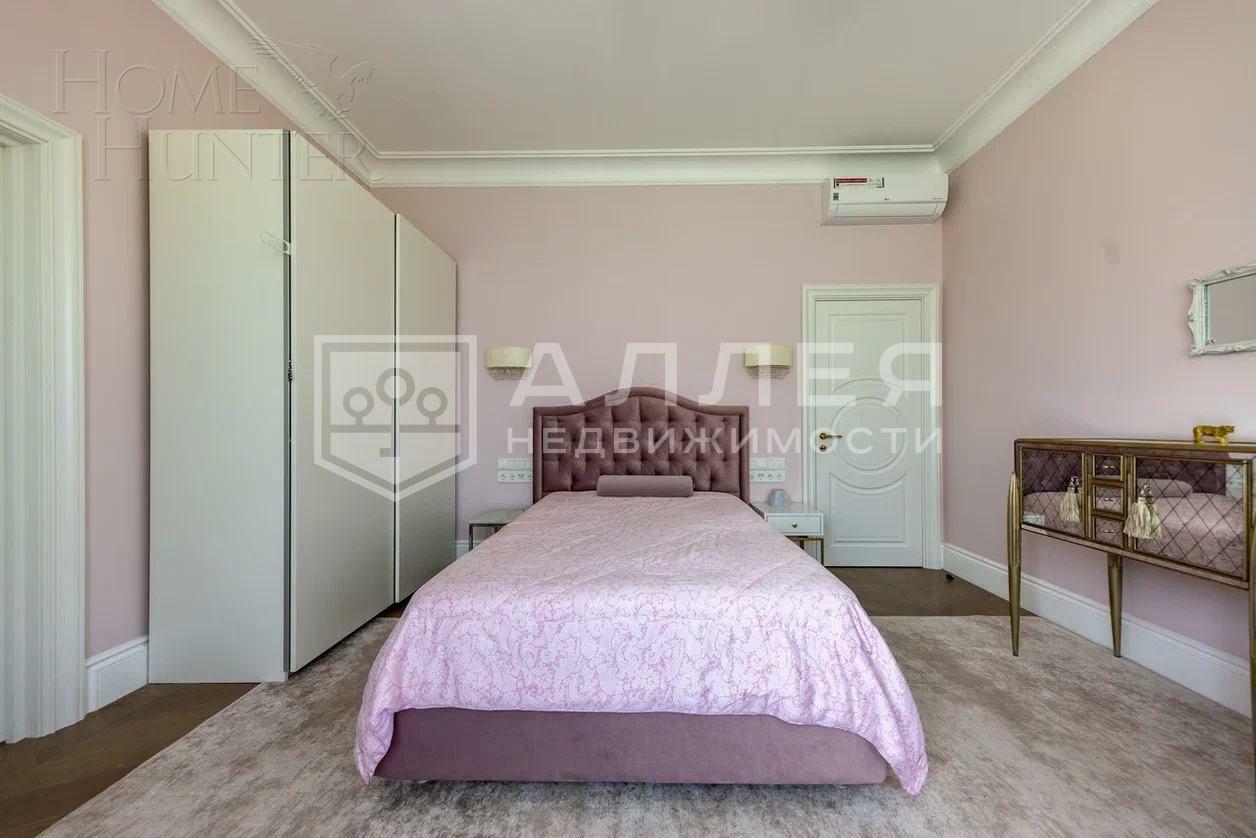 2-этажный коттедж 550 м² с отделкой