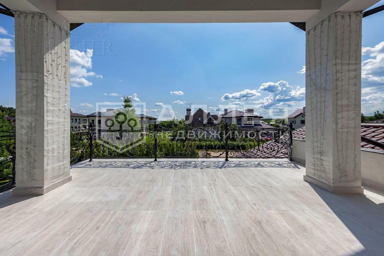 2-этажный коттедж 550 м² с отделкой