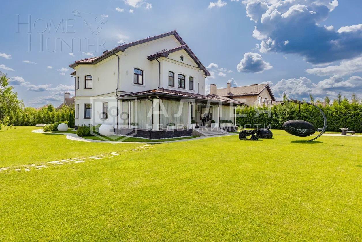 2-этажный коттедж 550 м² с отделкой