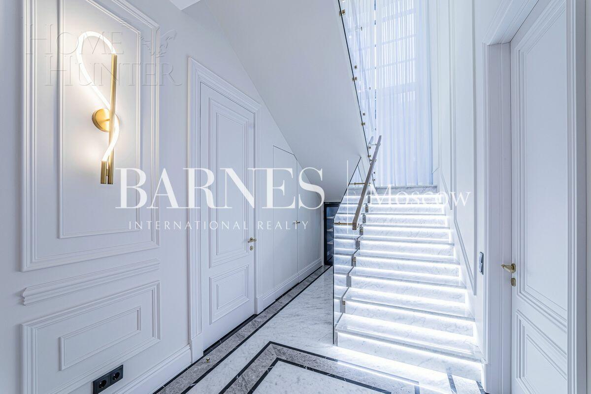 2-этажный коттедж 462 м² с отделкой