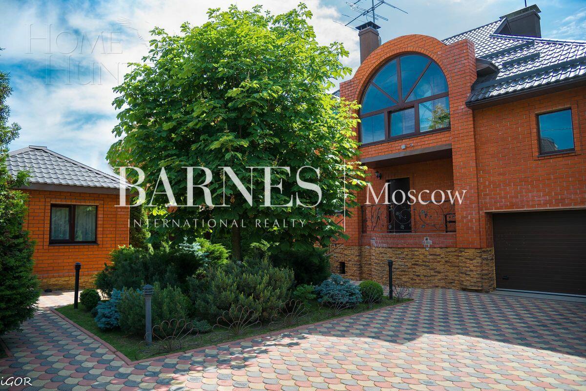 2-этажный коттедж 312 м² с отделкой