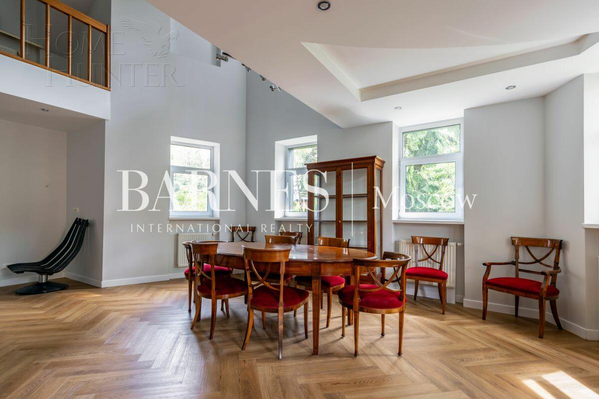 2-этажный коттедж 370 м² с отделкой