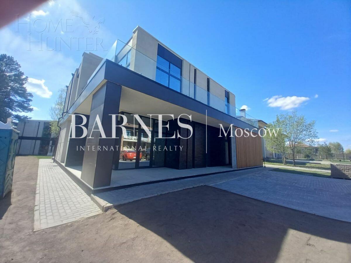 2-этажный коттедж 340 м² без отделки