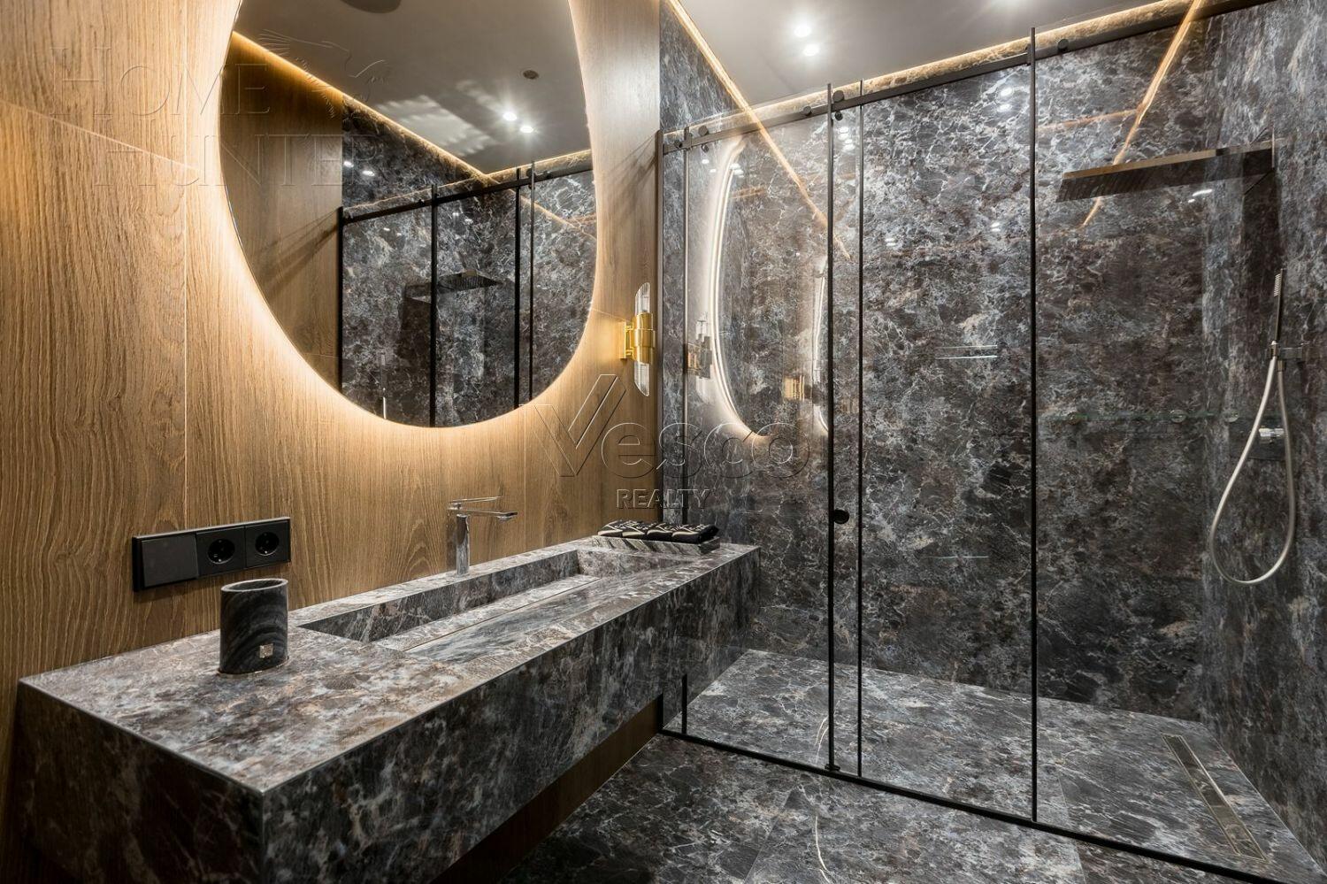 2-этажный коттедж 250 м² с отделкой