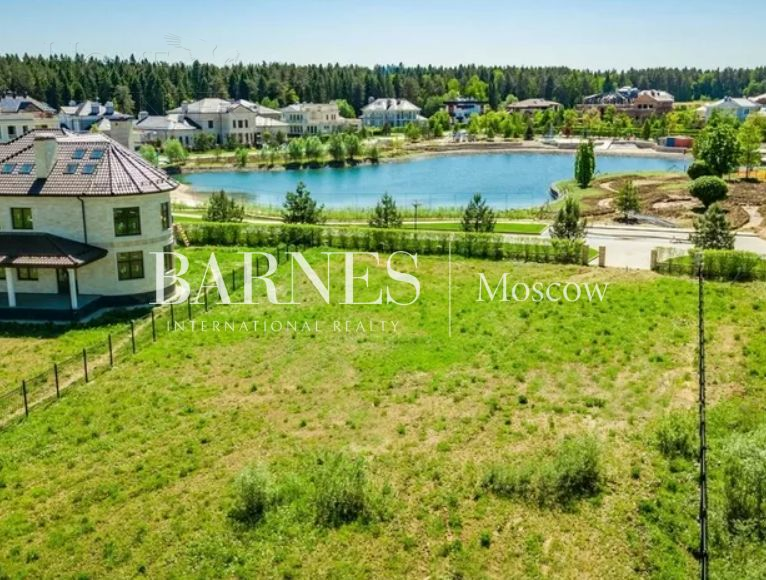 Участок 18.31 сот. в охраняемом поселке