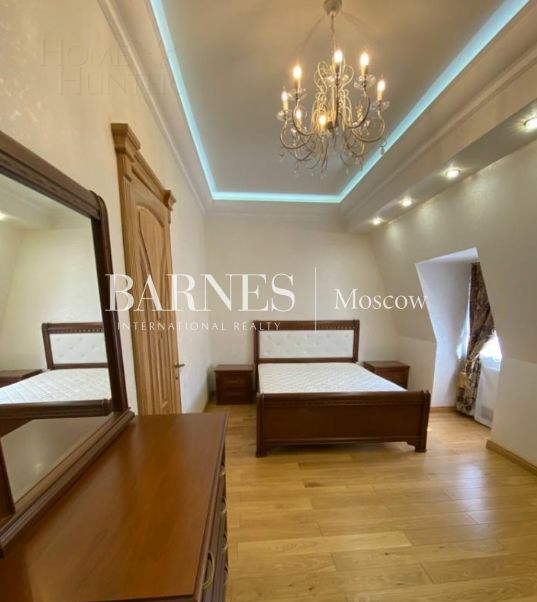 2-этажный таунхаус 320 м² с отделкой