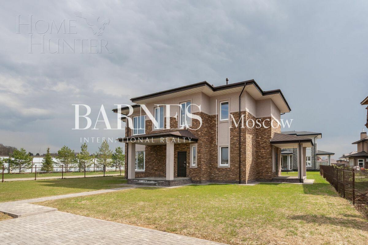 2-этажный коттедж 307 м² с отделкой