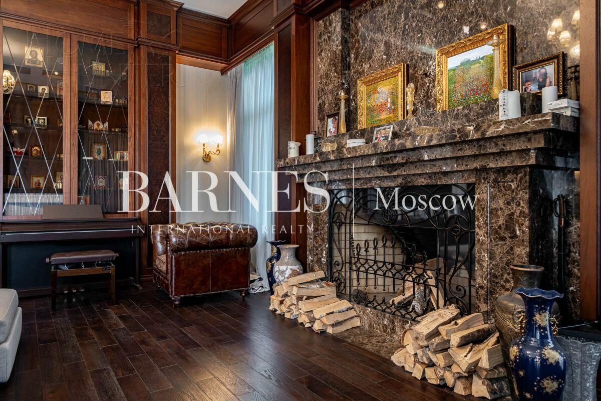 2-этажный коттедж 550 м² с отделкой